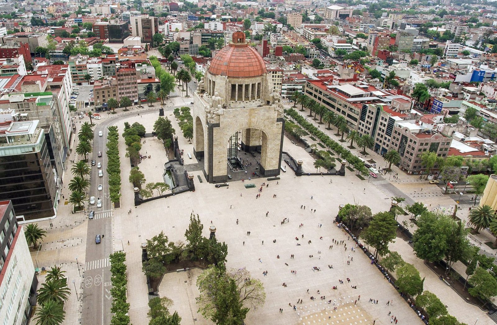 Mexico City: Monumento a la Revolucion