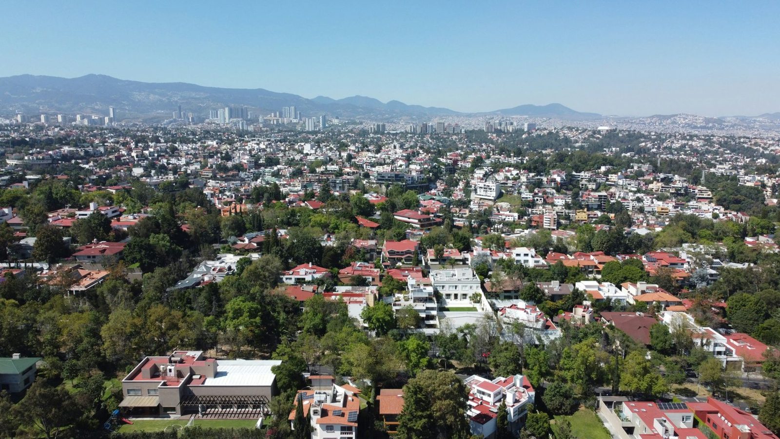 Mexico City: the south of the city and the mountains